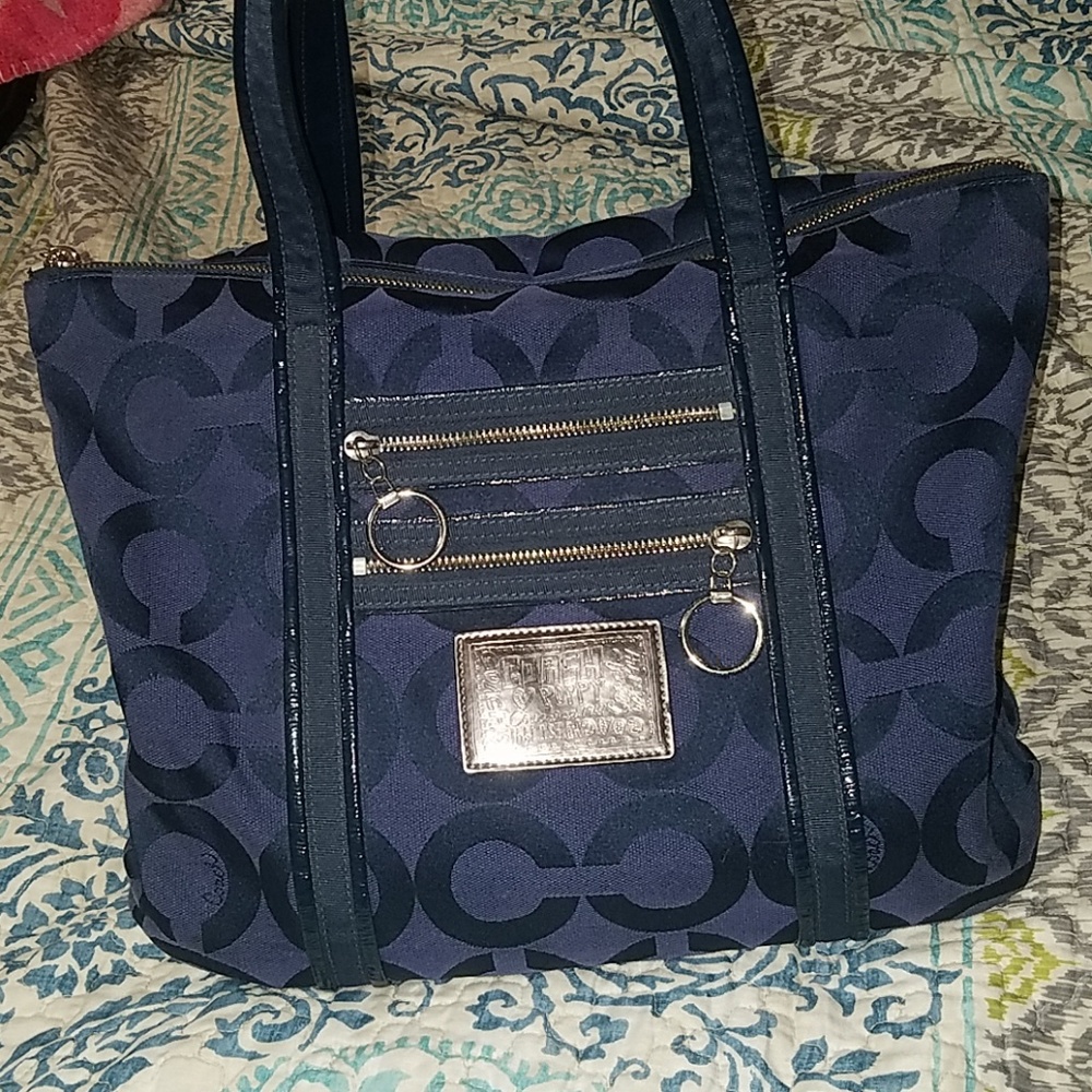 Navy blue Coach poppy purse